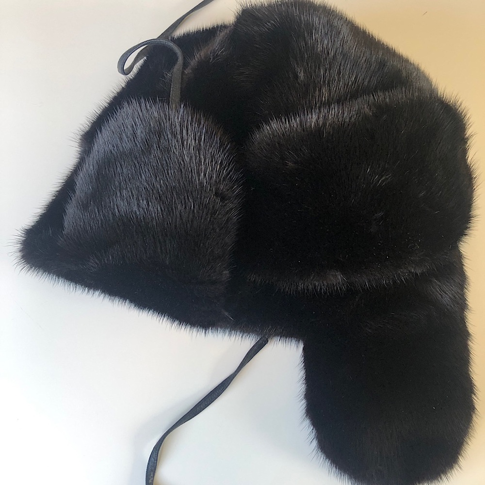 Black gamma mink hat (unisex)